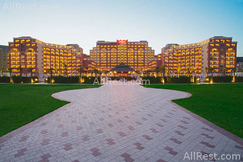 Majestic Hotel & Residence 10